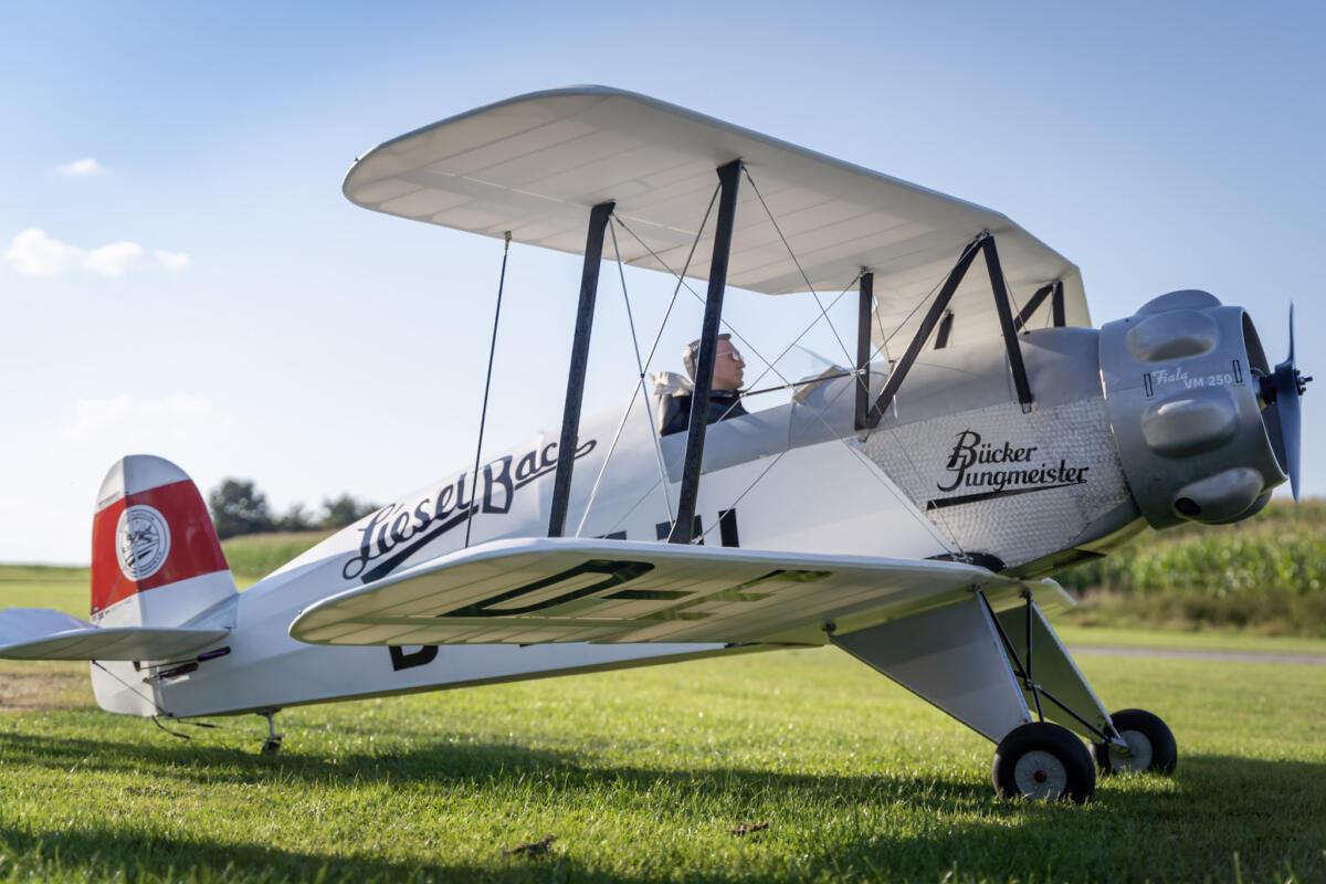 Bücker Jungmeister 1/4スケール　バルサキット Bücker Jungmeister 1/4スケールバルサキット